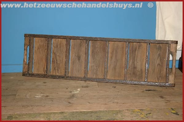 Oude houten mal