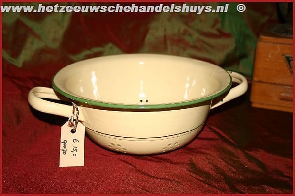 Vergiet creme met groen