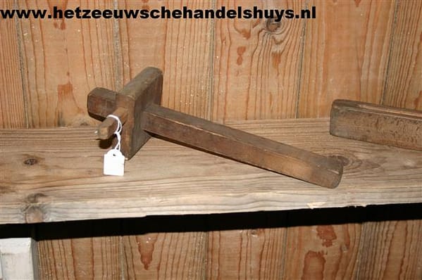 Houten Aftekenhaak