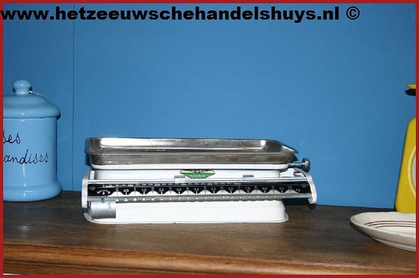 Weegschaal wit